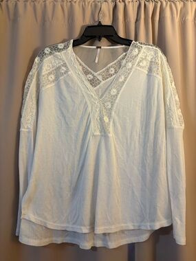 Free People Cream Lace V-Neck Long Sleeve Tunic